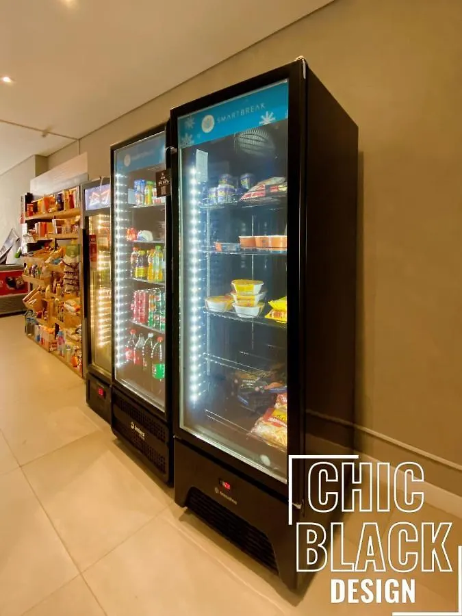 Chic Black Design - Zpinheiros Sao Paulo Apartment