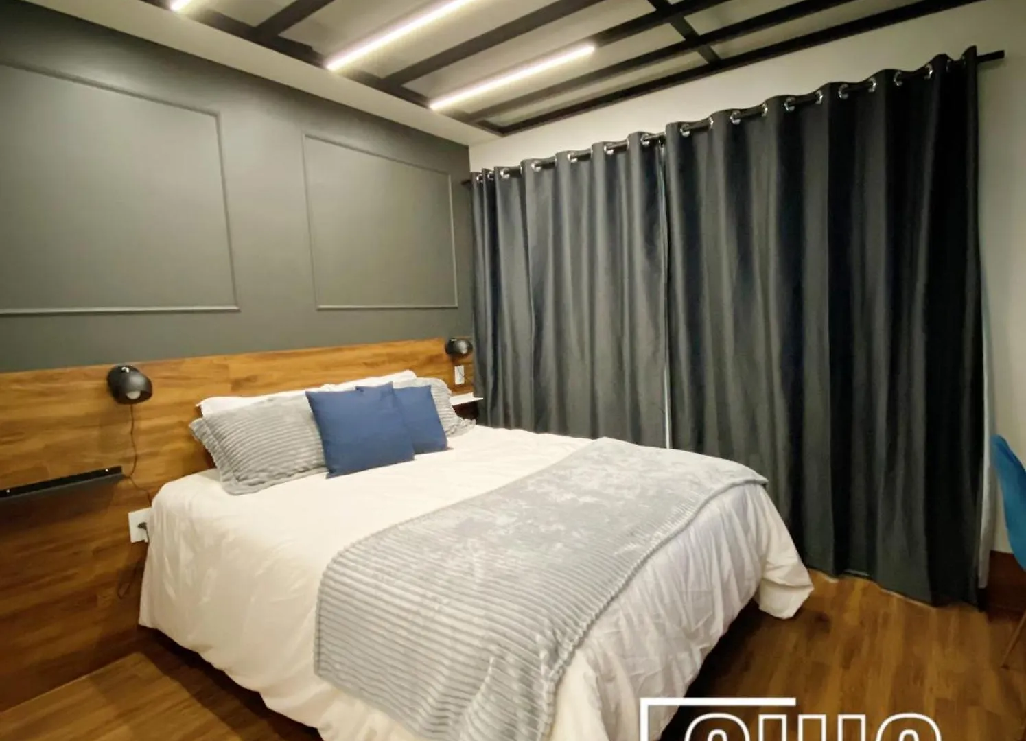 Apartment Chic Black Design - Zpinheiros Sao Paulo Brazil