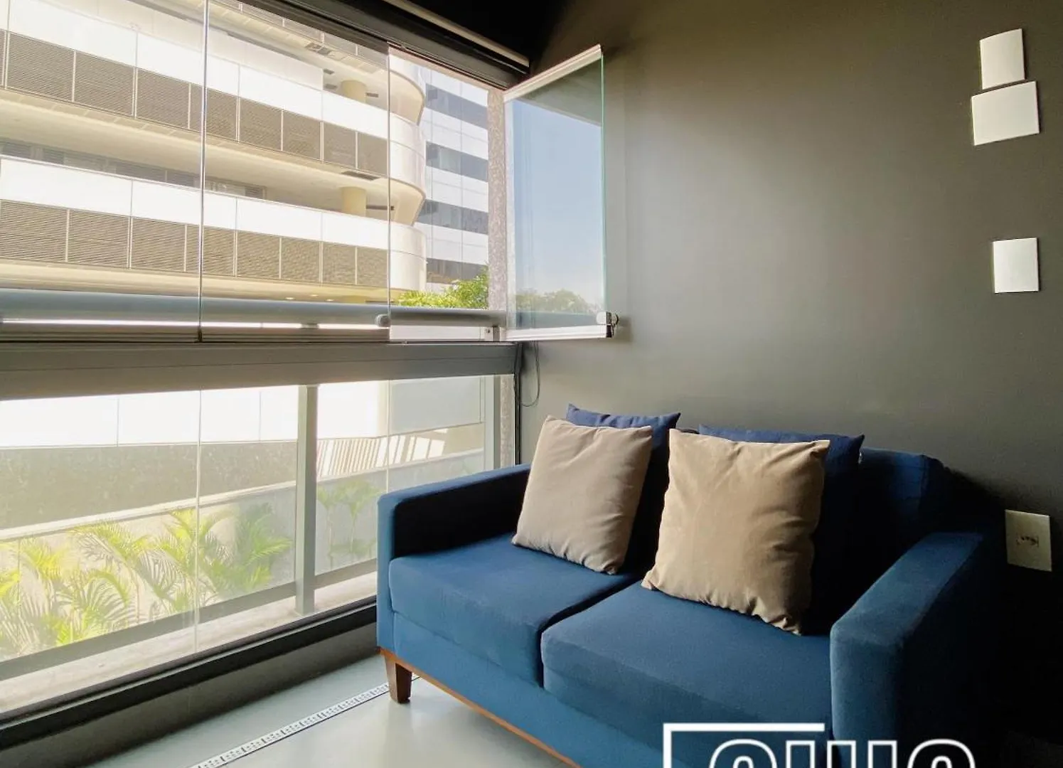 Chic Black Design - Zpinheiros Sao Paulo Apartment